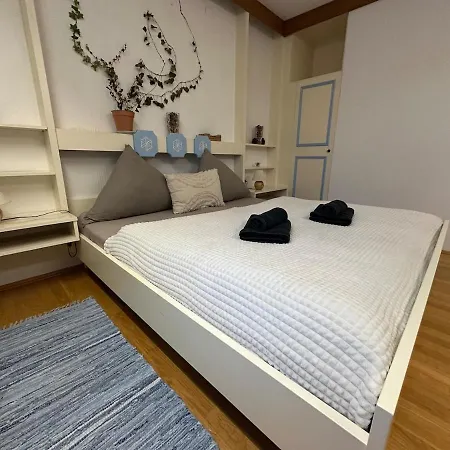 Max And Moritz Top12 Apartment
